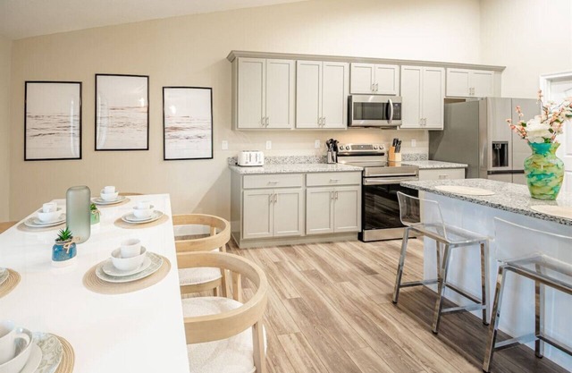 OCEAN VIEW | 6 bedrooms, Game rooms, Parking, AC