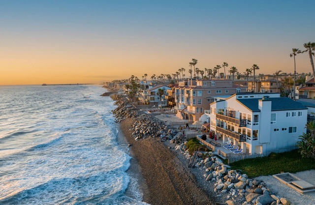 Oceanfront 3-unit complex | Private Deck | BBQ