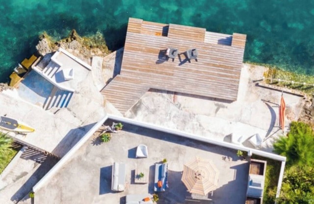 Oceanfront 3bed w/Private Patio & Garden - 4B