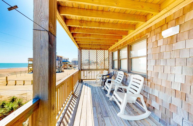 Oceanfront, Dog-Friendly House w/Shared Pool, Free WiFi, Ocean Views