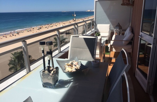 Oceanfront Luxury Triplex in Cadiz