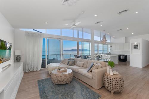Oceanfront Modern Penthouse with Panoramic Views
