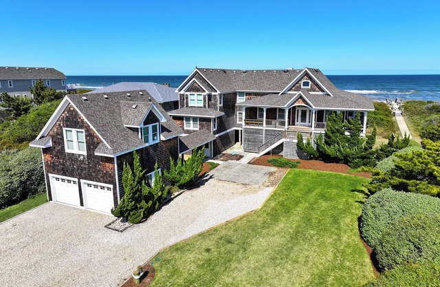 OCEANFRONT, Ocean Views, Private Pool, Hot Tub, SS10, The Russell Cottage