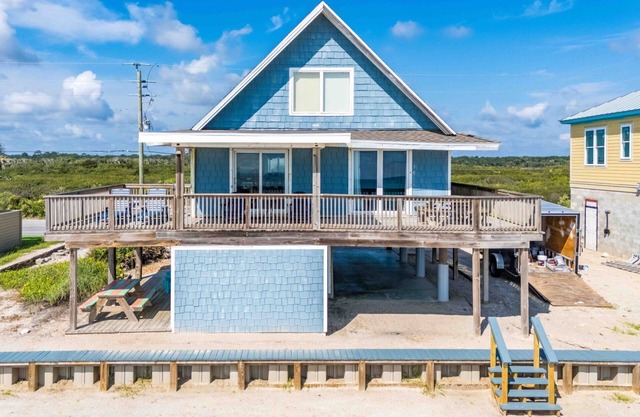 Oceanfront Ponte Vedra Beach House: 3 Bed, 2 Bathroom, Large Deck, Outdoor Seati