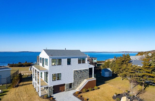 Oceanfront Pocasset Retreat: Hot Tub, Beach & Fire Pit!