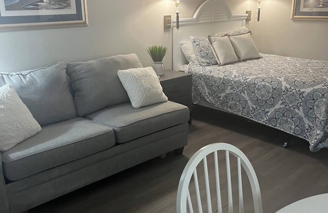 OCEANFRONT steps to the beach, private balcony w/fantastic views! Book now