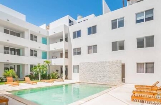 Oceanview Penthouse private pool, deck Beach 200m