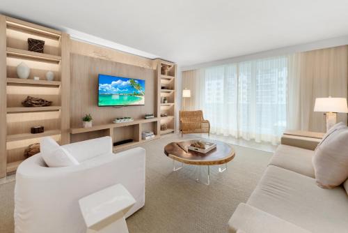 Oceanview Private Condo at 1 Hotel & Homes -1408