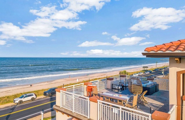 Oceanview Rooftop Patio Overlooking Flagler Beach W Firepit, Game Room, Bikes
