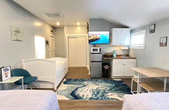 *Oceanview Suite | Hampton Beach | Pet Friendly*
