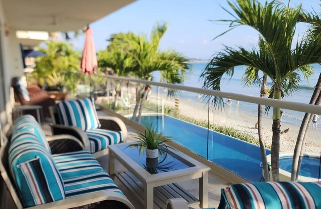 *OCTOBER SPECIAL* Beachfront 3-Bedroom Condo in Punta De Mita