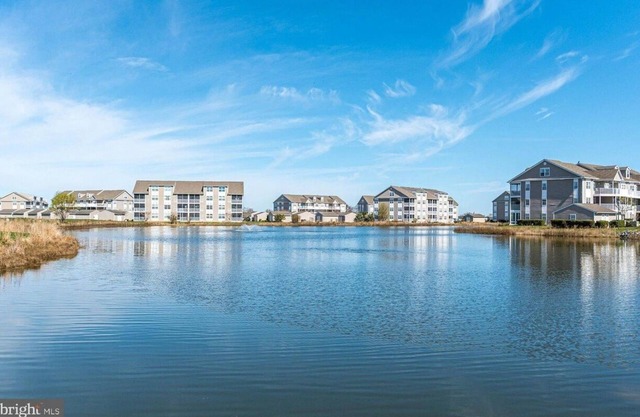 Off-Season Getaway! 2BR2BA Bethany Bay Condo w/Beautiful views!
