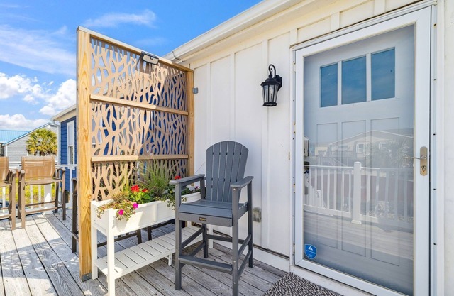 Ohana Oasis-Steps from the Beach