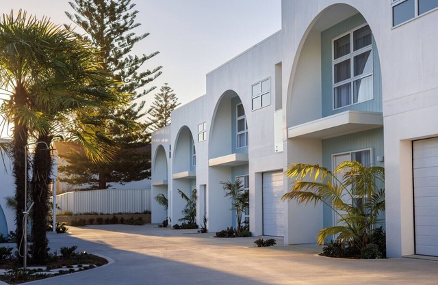 Olas Villa 5 | Med-Style 3BR + Plunge Pool + Beach