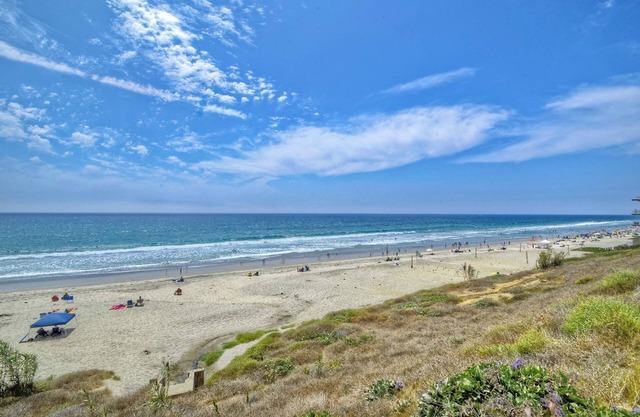 Old California country charm minutes from the Pacific Ocean