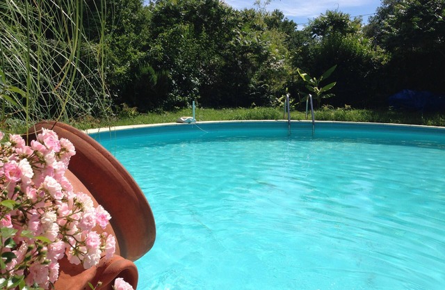 Old farmhouse in the countryside with private pool for 6-8 people