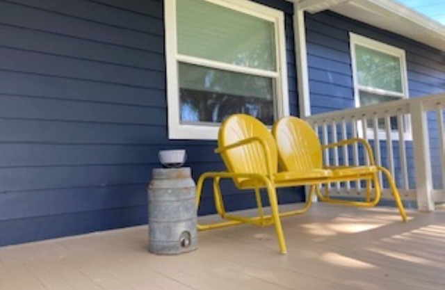 Old Florida home with charm and beautiful settings.