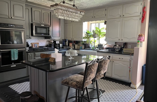 Old Town 2BD1BA, Pet friendly