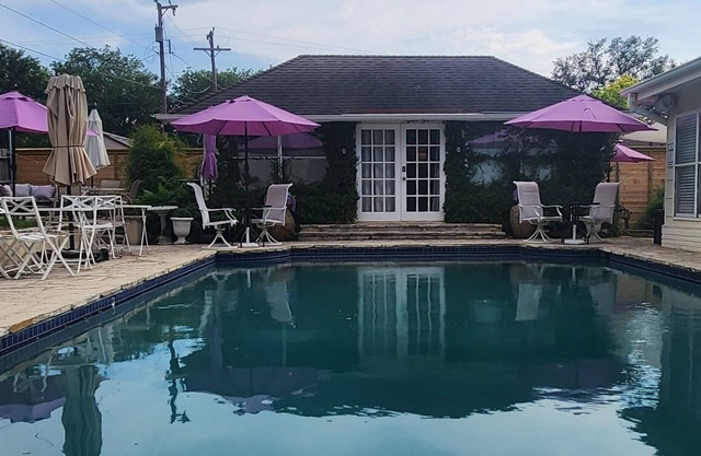 Old World Charm Poolside Cottage in San Antonio