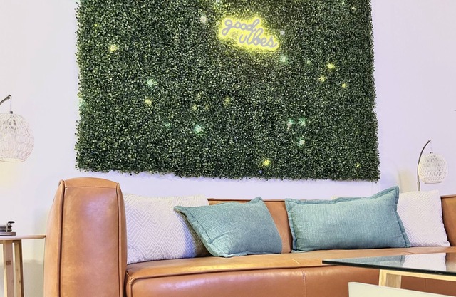 Oliver Capital | Chic, Downtown High Rise