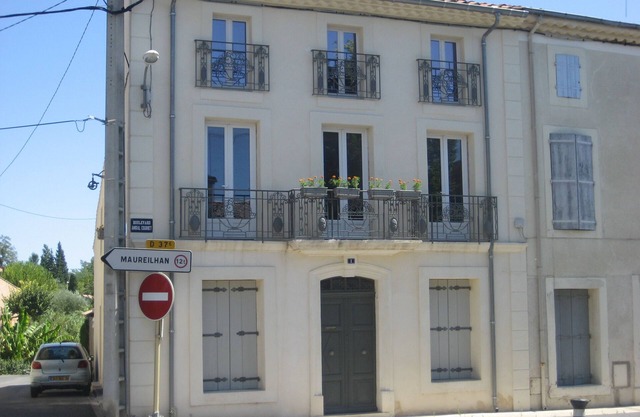 Olivier, Luxury Apartment in Historic Village, 100 Metres from the Canal Du Midi