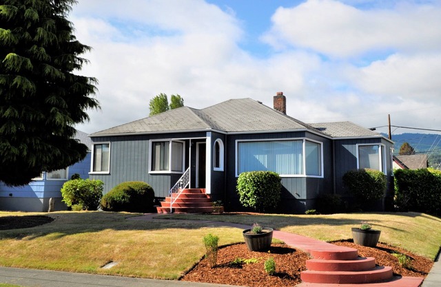 Olympic Nat. Park, Victoria ferry, 6 Adults, Dogs OK see below