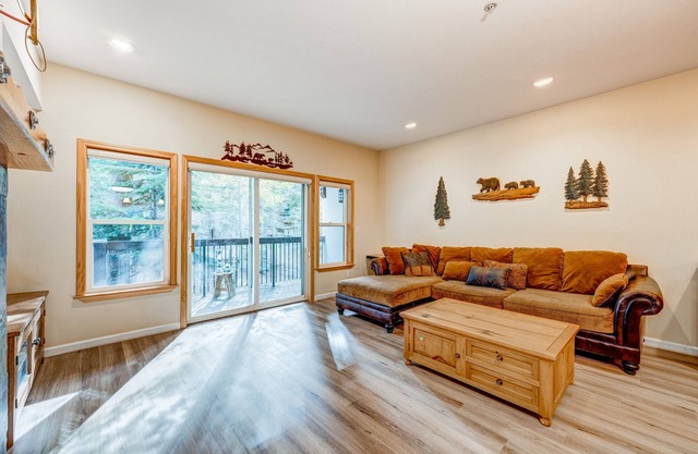 Olympic Valley condo with pool, hot tub, tennis, fireplace, & private balcony