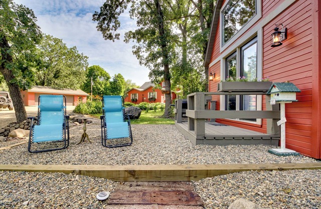 On-Site Trail, Fire Pit: Cozy Sauk Centre Retreat!