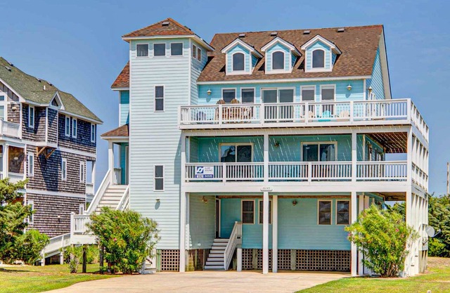On Special - Semi-Soundfront w/ a View, Pool, Hot Tub, Game Rm, Dog-Friendly, Cm