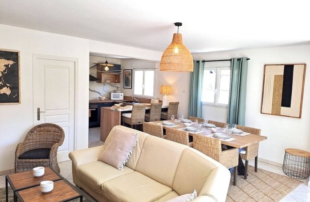 On the beaches of Barneville-Carteret ., 3* gîte