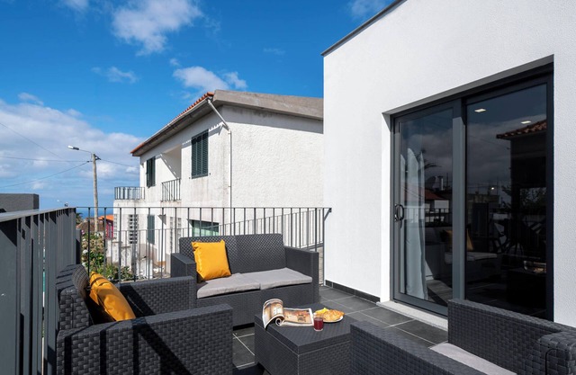 On the north coast, with barbecue - Casa do Farol