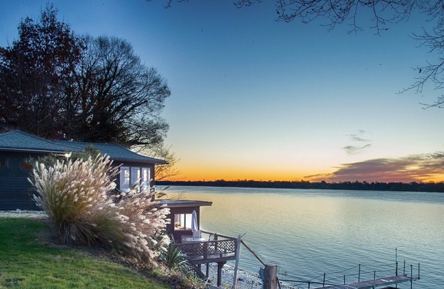 On the River in beautiful Bucks County-near large wedding venues &historic sites