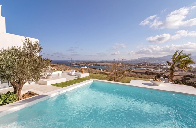 On The Rocks Antiparos