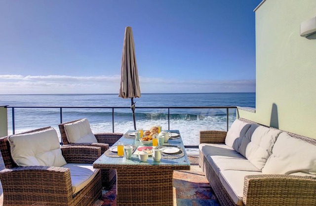 On the Wave by LovelyStay