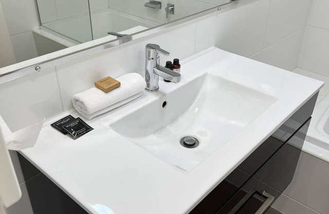 One Bedroom Apartment