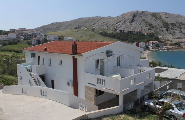 One bedroom apartment with terrace and sea view Metajna, Pag (A-6336-f)