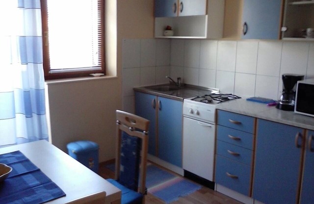 One bedroom apartment with terrace Cres (A-12609-b)
