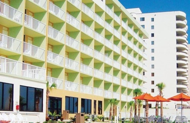 One Bedroom Ocean Front Condo, Daytona Beach 1724002