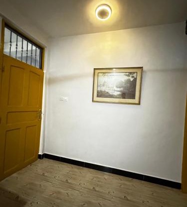 One bedroon and sitting room in Mchina mwisho