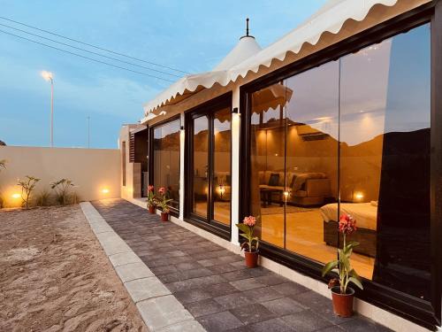 ONE Guest Place Elegant Cottage near the Beach