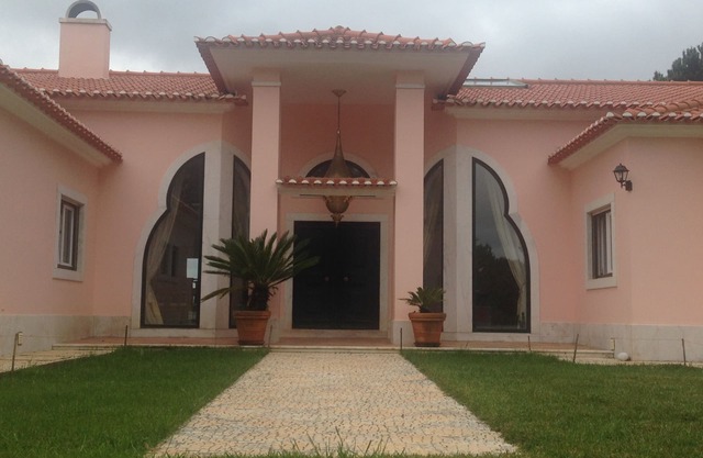 One of a Kind ! Lovely Farm with Observatório Astronomy and Animals. Big Rooms