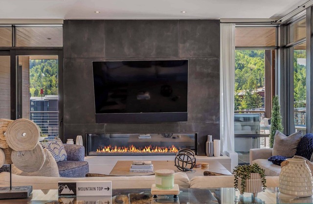 One Snowmass East 704