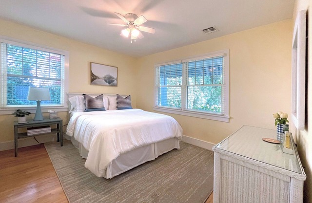 One week left! Aug 16-23rd - 20% off - IMMACULATE, walk to beach, town