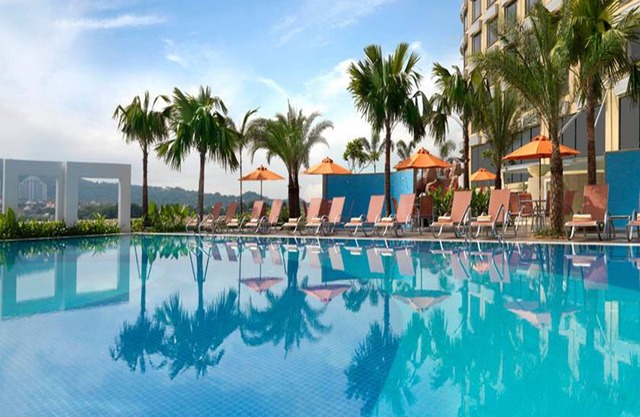 One World Hotel