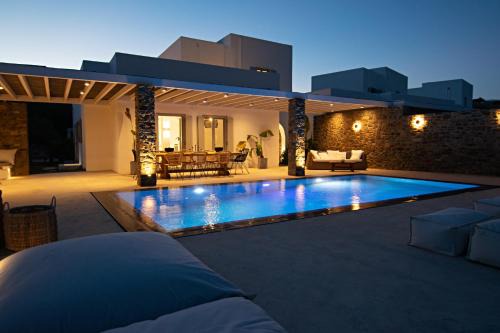 Oneiro 4BDR Villa in Antiparos Sirocco Villa