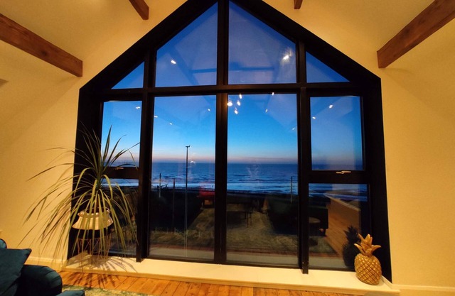 Onyx House