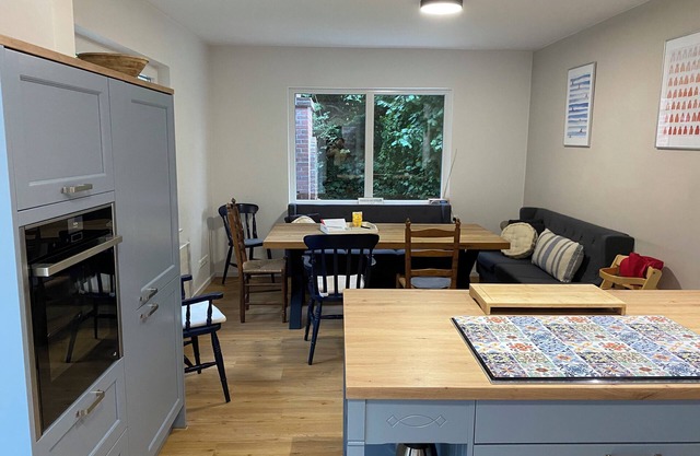 Opa's Huus- Holiday home | 5 bedrooms | 12 pers.
