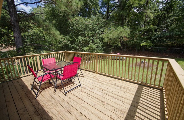 Opuluxe Enjoy Fayetteville's Unit 1 Hidden Gem!