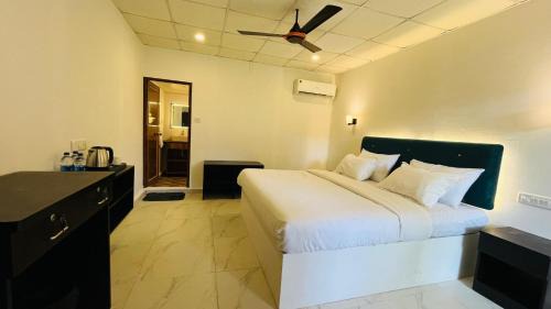 Orange Sky Inn