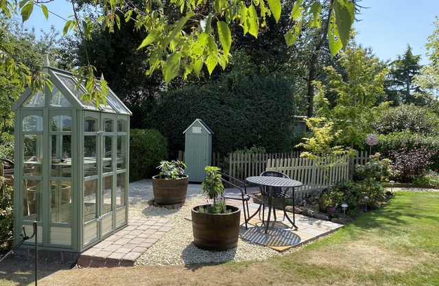 Orchard Side Bed and Breakfast